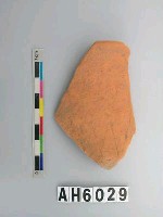 藏品(褐色細砂陶片)的圖片